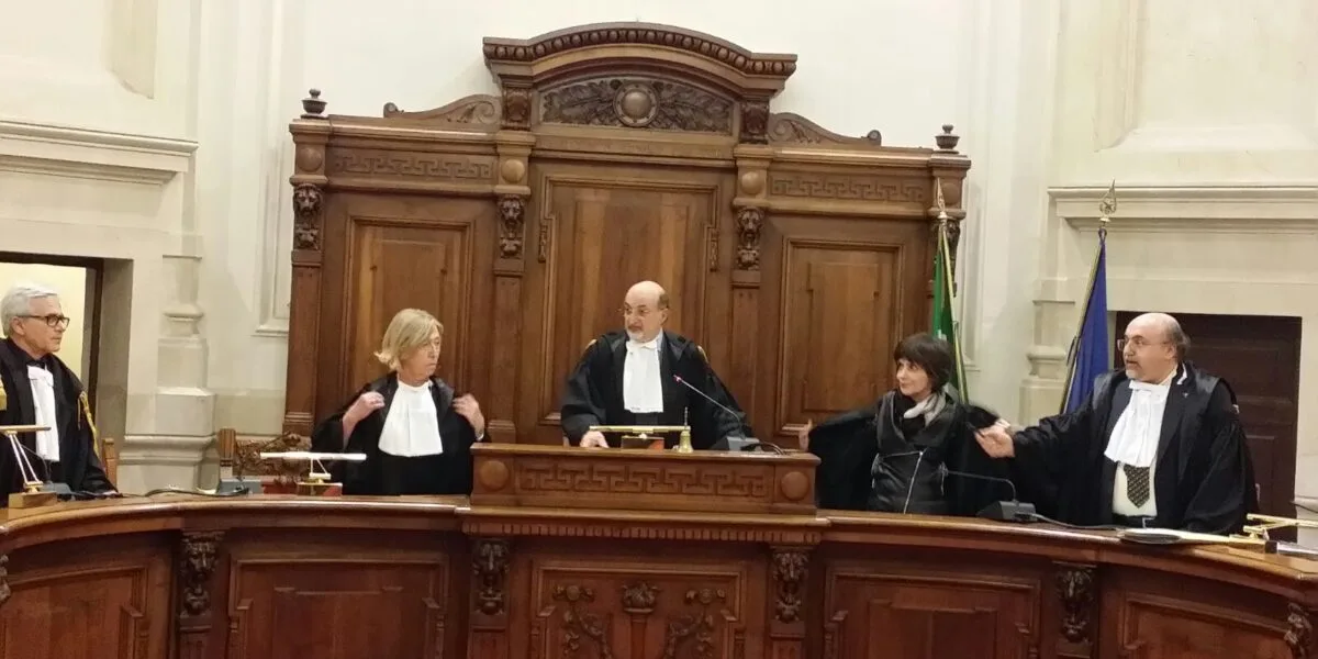 Corte di Cassazione, sezione tributaria, sentenza 18 gennaio 2017, n. 1103